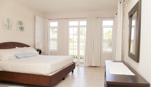 Family Apartment, 3 Bedrooms, Pool View