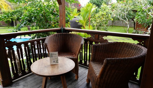 Deluxe Shared Dormitory, Women only, Balcony, Pool View