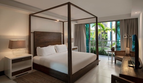 Suite, 3 Bedrooms, Ocean View (Balcony)