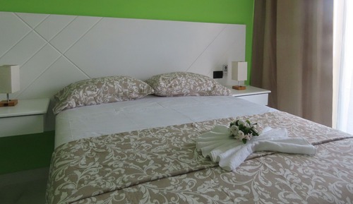 King Suite, with Jacuzzi