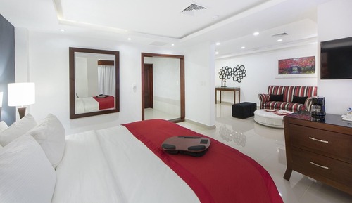 Suite (Matrimonial)