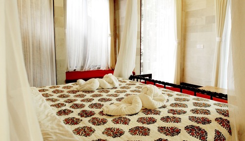 Dedari Pool Suite with Butler Service