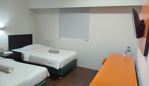 Premium Twin Room