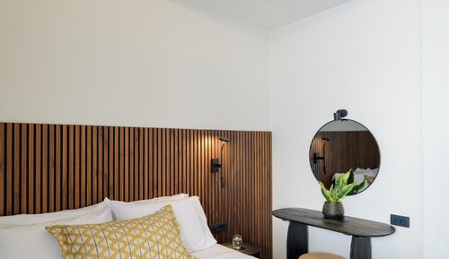 Panorama 2 Bedroom Suite with Hot Tub and Sea View