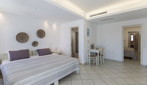 Family Apartment with Sea View