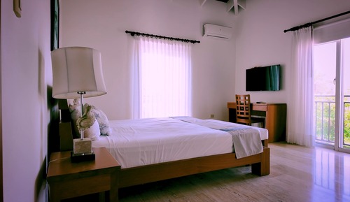 Deluxe Apartment, 2 Bedrooms, Garden View