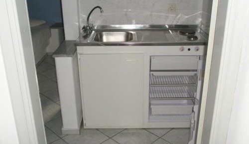 Studio (2 Adults)