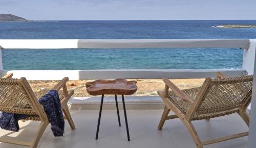 Villa - Beach Front