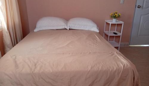 Deluxe Double Room (1 adult + 1 child)