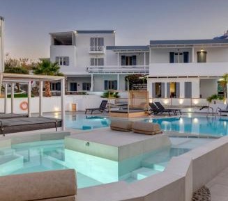 Superior Double Pool View