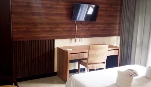 Double Room with Pool View