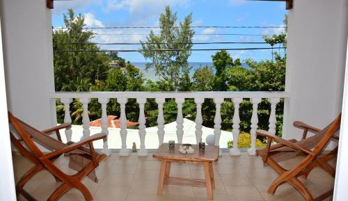 Double Room with Balcony and Sea View