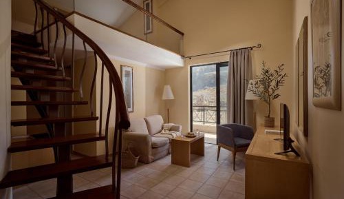 Maisonette Side Sea View