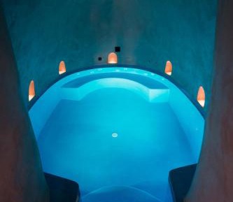 Λ Vegan Cave Suite