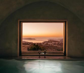 V Vegan Cave Suite