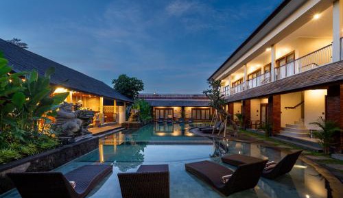 Deluxe Room with Pool View