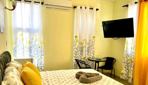 Deluxe Queen Suite