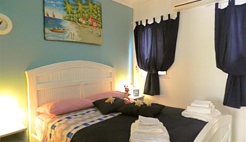 One-Bedroom Apartment with Balcony
