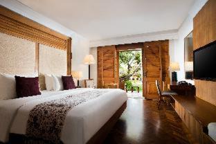Premier Room