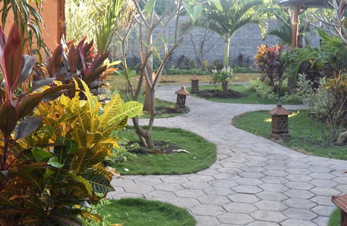 Pejarakan Hotel | Made Taro - Menjangan Homestay