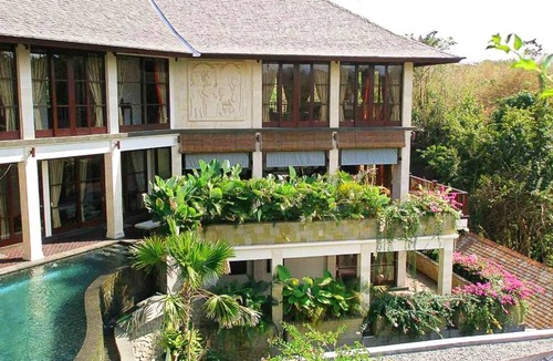 Jimbaran Bay Villa | Charming 4-bedroom villa with WiFi, AC in wonderful Bali