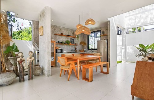 Jimbaran Villa | Charming Balangan Uluwatu Villa: 2-Bedroom with Lush Garden, 300m from the Beach