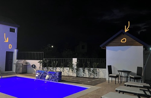 San Jose de las Matas Villa | Casita Curtis- luxurious 6-bedroom villa inside HACIENDA CAMPO VERDE w- WiFi, AC