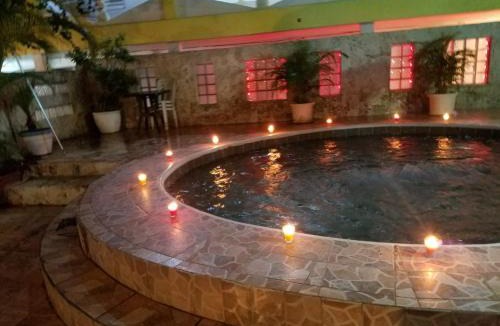 Reparto Ibarra Apartment | TRONCO INN STUDIOS