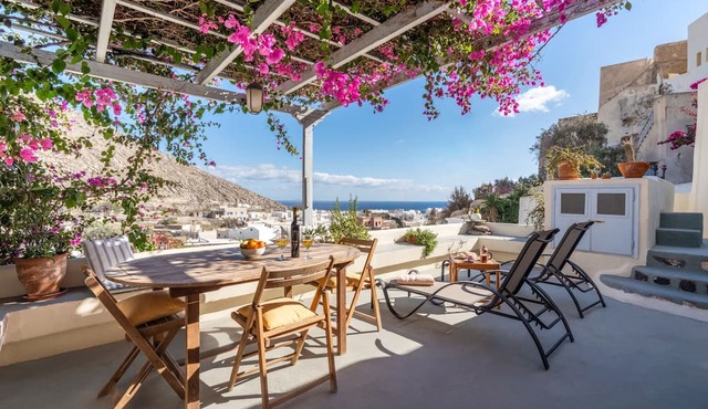 Thera Bliss "Hideaway" Private Jacuzzi by MΡS