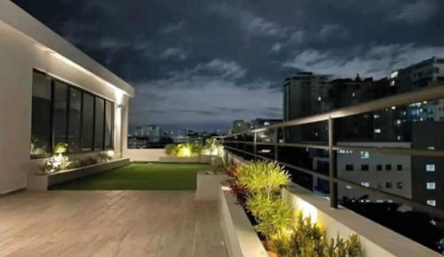 Charming 2 bedroom apartment with social area and Jacuzzi.